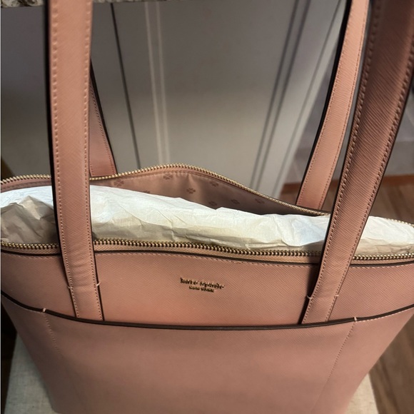 New KATE SPADE TOTE!! - Picture 9 of 9